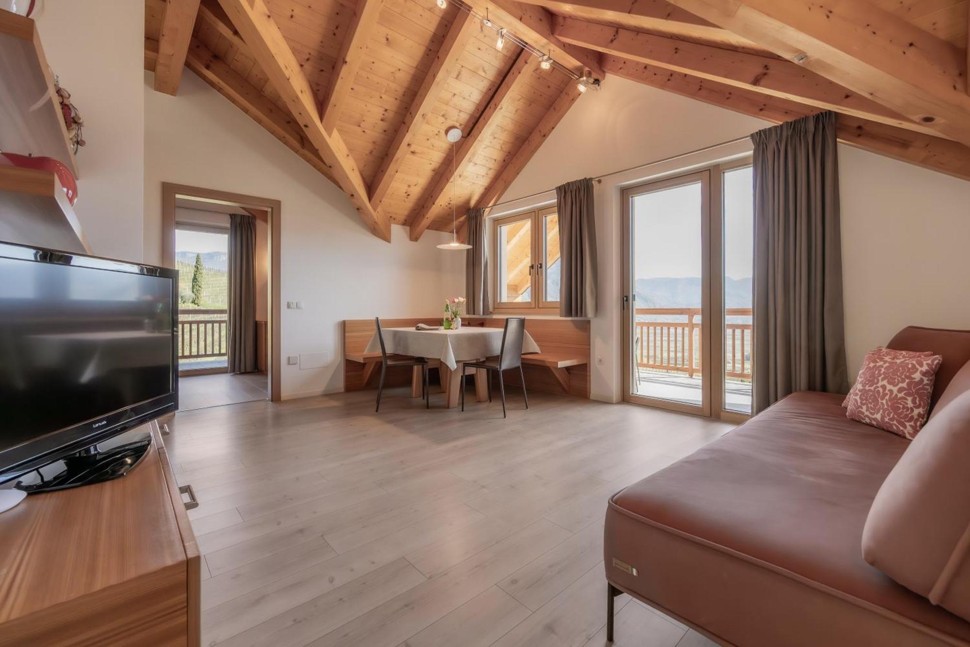 Egarter Appartement Eppan an der Weinstraße Buitenkant foto