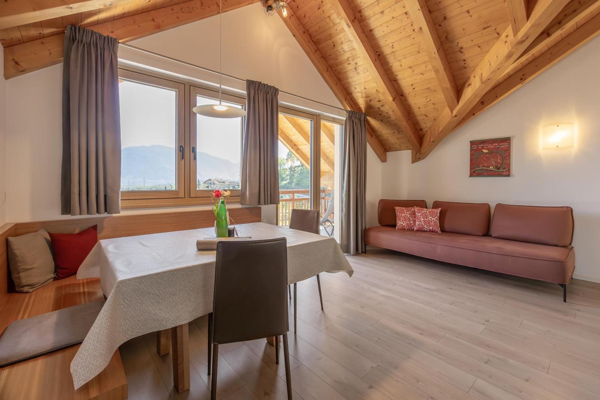 Egarter Appartement Eppan an der Weinstraße Buitenkant foto