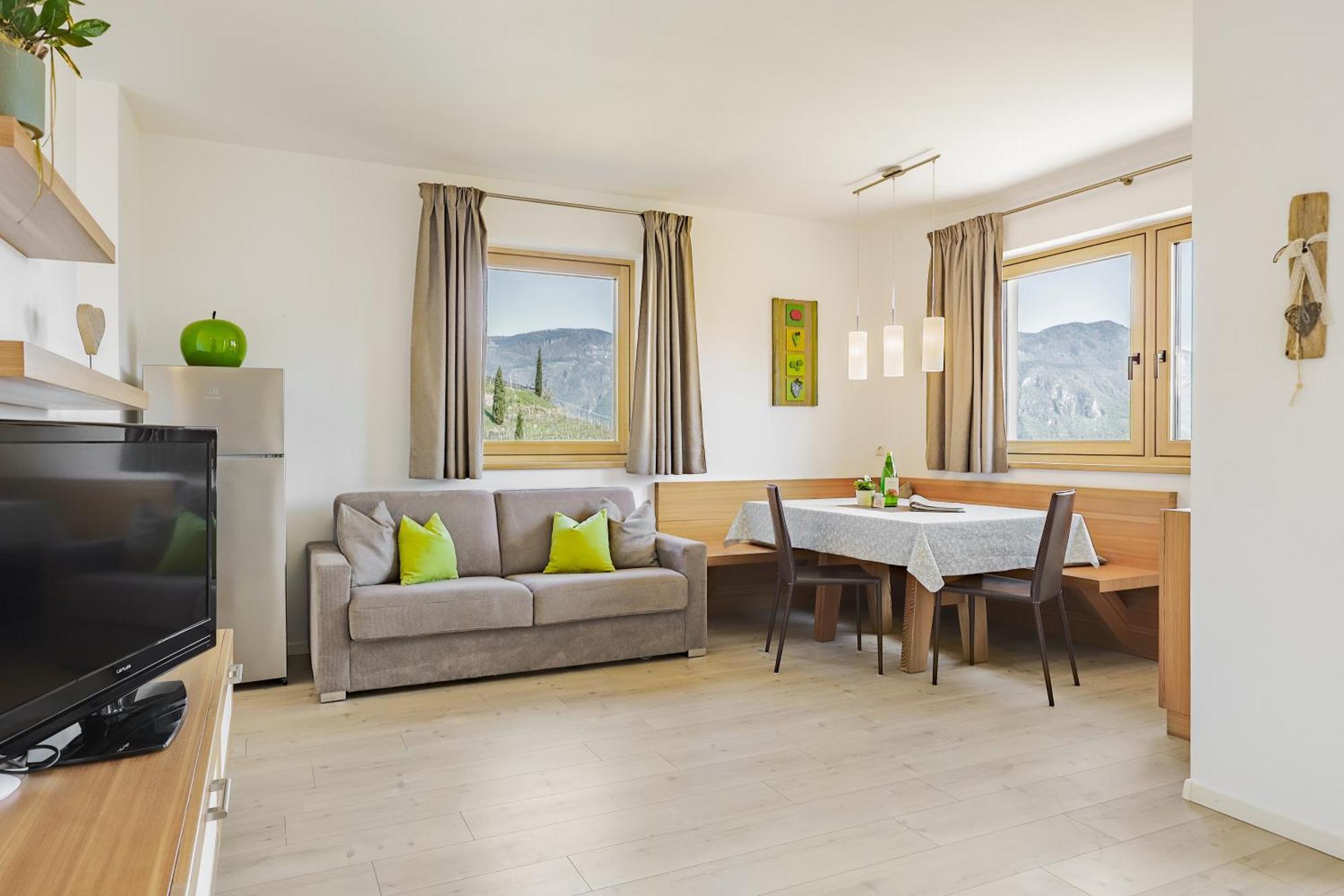 Egarter Appartement Eppan an der Weinstraße Buitenkant foto